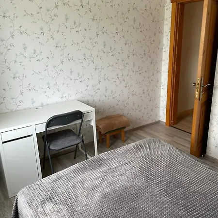 Lägenhet Brivdienu Melnsila